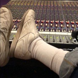 Meet your Posher, Mika